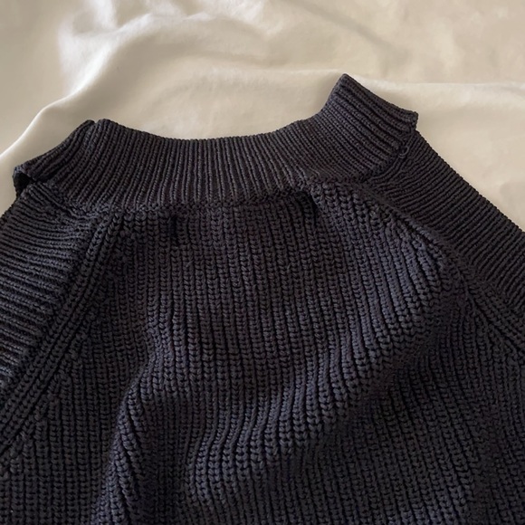 M . Color black . Size M - Picture 4 of 6